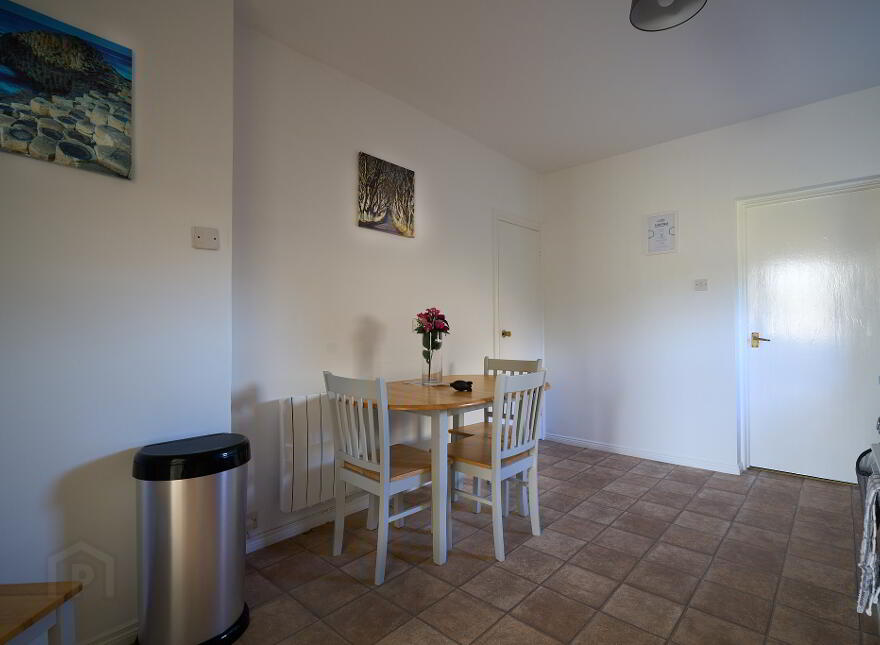 A, 18 Barrview, Dundrum, BT33 0ND