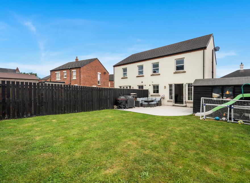 38 Prince Regent Park, Newtownards, BT23 7FT