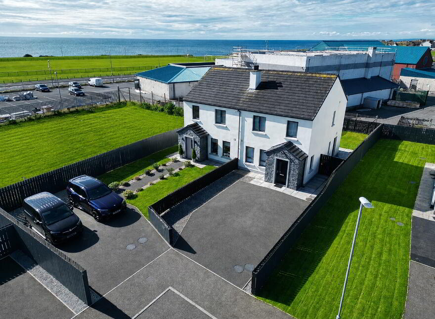5 Harbour Close, Kilkeel, BT34 4WB