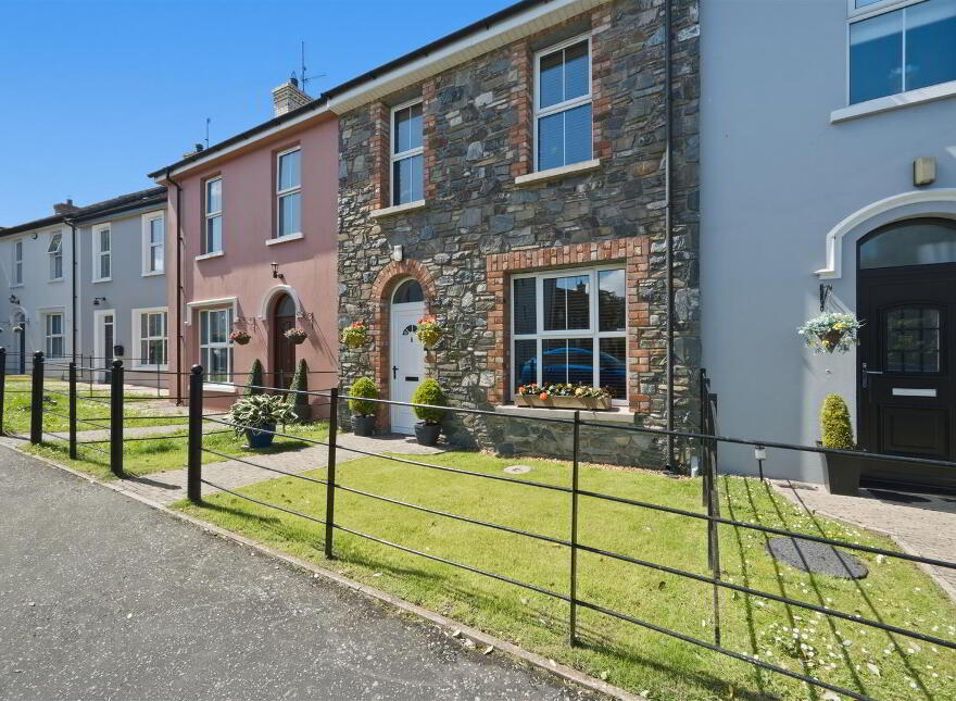 8 Station Park, Crossgar, BT30 9FB