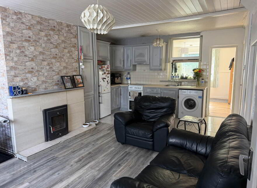 12 Limerick Street, Roscrea, E53A312