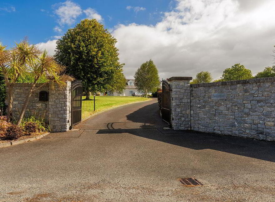 Glebe House, Clonea Lower, Dungarvan, X35H762