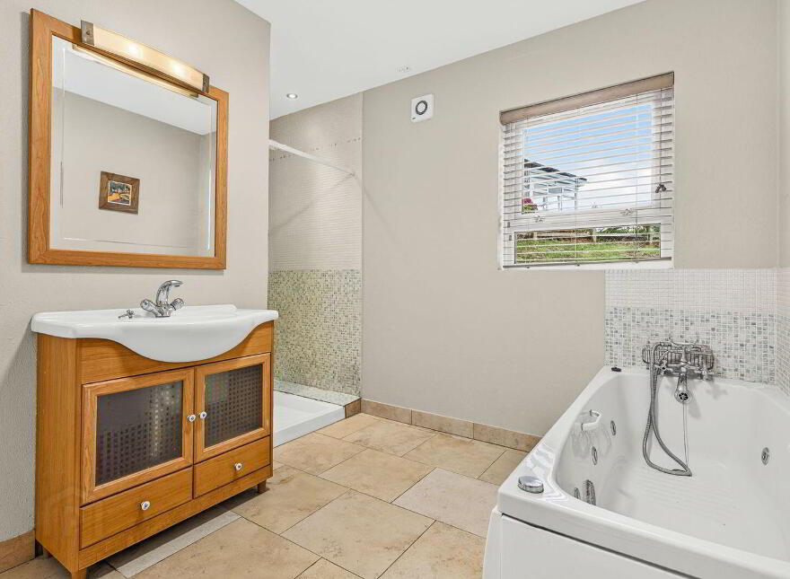 5 Quay View, Mullaghmore, F91Y6W4