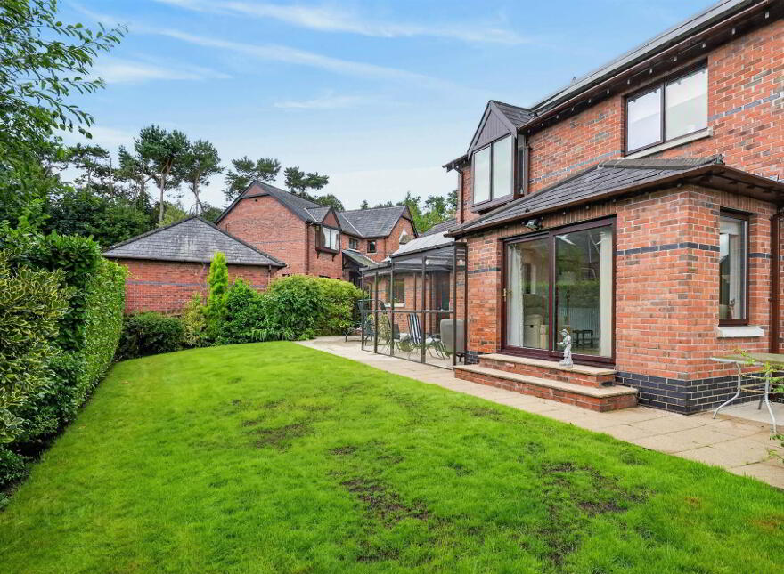 41 Malone Meadows, Belfast, BT9 5BG