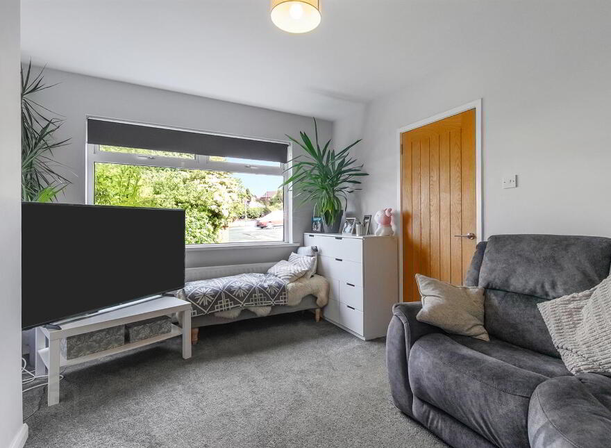 61 Ballygowan Road, Belfast, BT5 7LJ