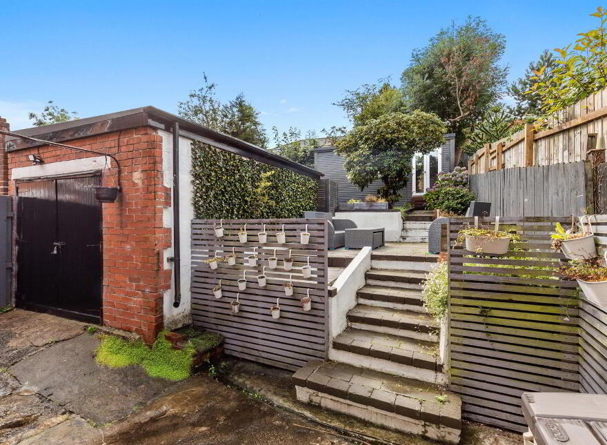 61 Ballygowan Road, Belfast, BT5 7LJ