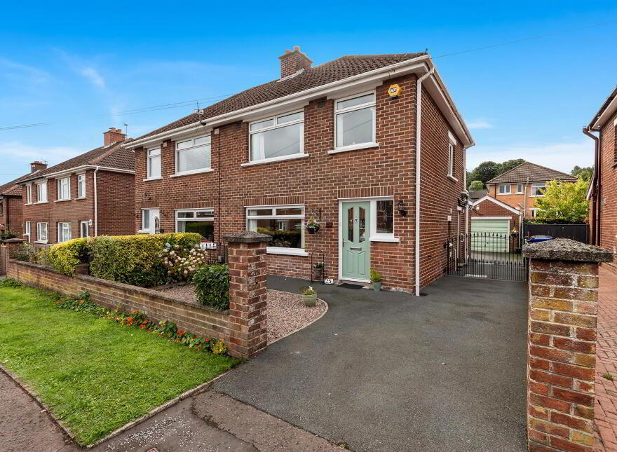 25 Kilmakee Park, Gilnahirk, Belfast, BT5 7QY