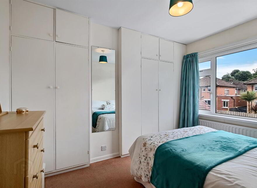 25 Kilmakee Park, Gilnahirk, Belfast, BT5 7QY