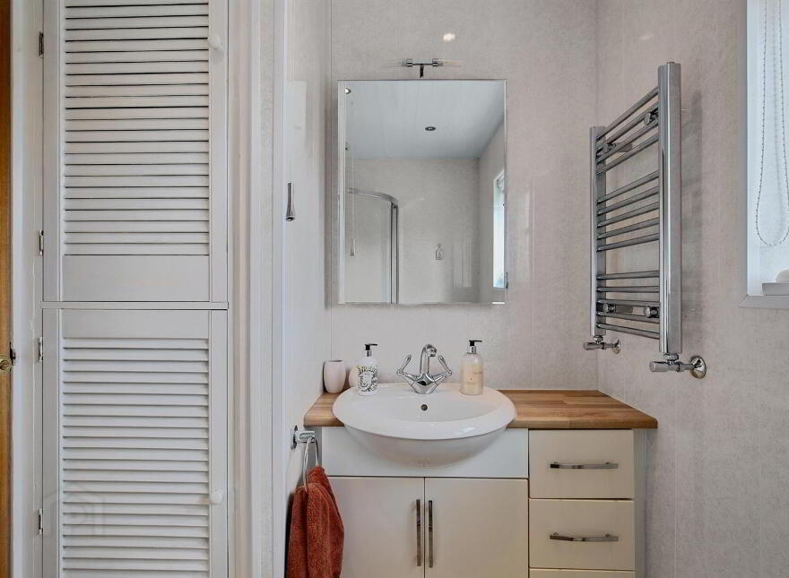 25 Kilmakee Park, Gilnahirk, Belfast, BT5 7QY