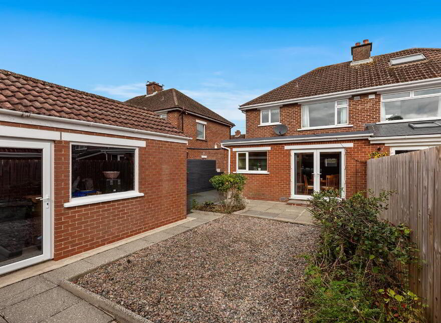 25 Kilmakee Park, Gilnahirk, Belfast, BT5 7QY