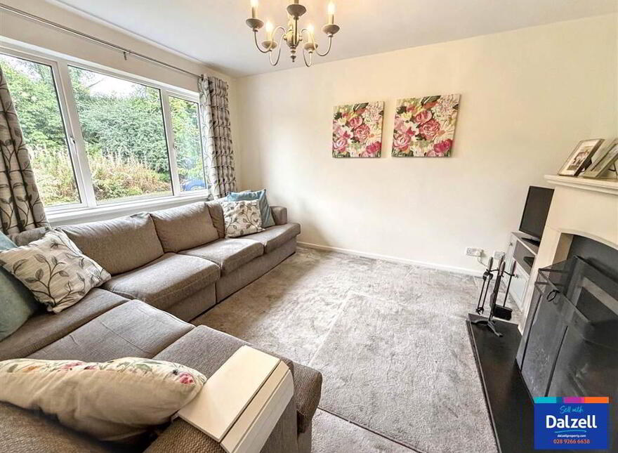 95 Eglantine Park, Royal Hillsborough, BT26 6HL