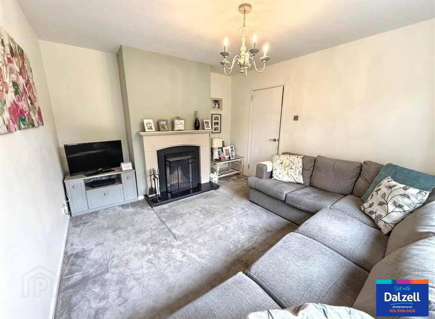 95 Eglantine Park, Royal Hillsborough, BT26 6HL