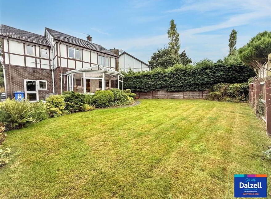 95 Eglantine Park, Royal Hillsborough, BT26 6HL
