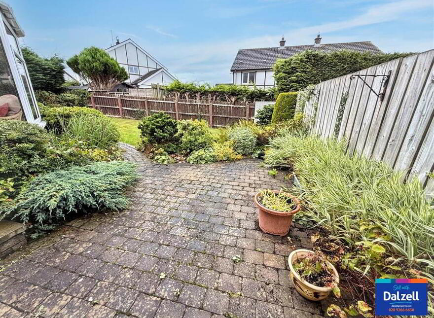 95 Eglantine Park, Royal Hillsborough, BT26 6HL