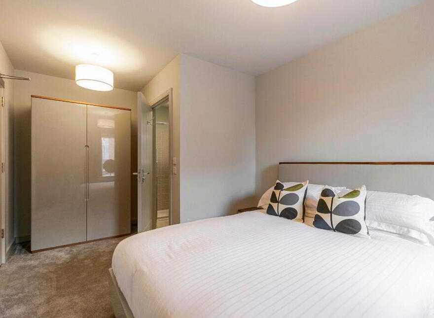 Apt 51 The Residence, 336 Ormeau Road, Belfast, BT7 2GE