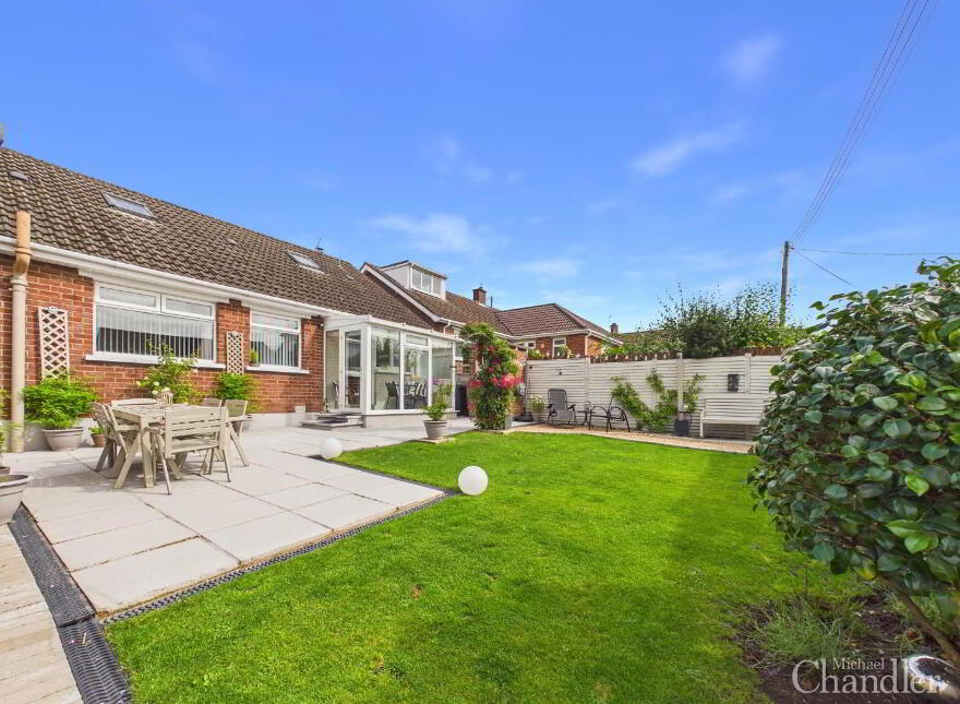19 Manse Road, Carryduff, Belfast, BT8 8DA
