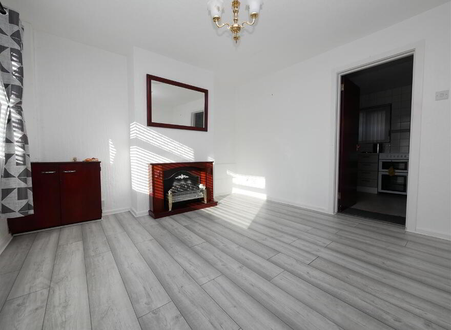 6 Grays Park Avenue, Belvoir Park, Castlereagh, Belfast, BT8 7QE