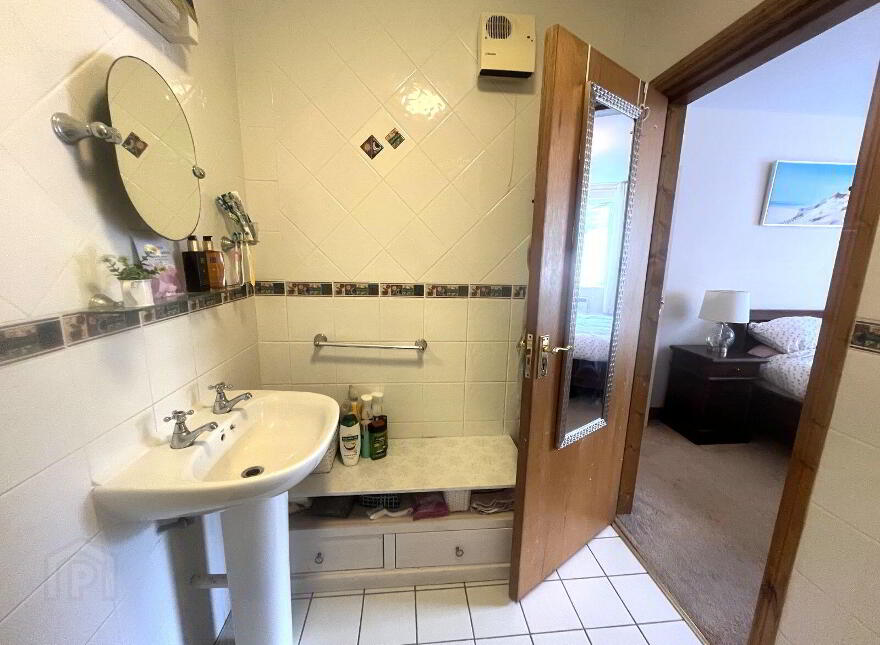 7 Barleycove Apartments, Barleycove, Goleen, P81X579