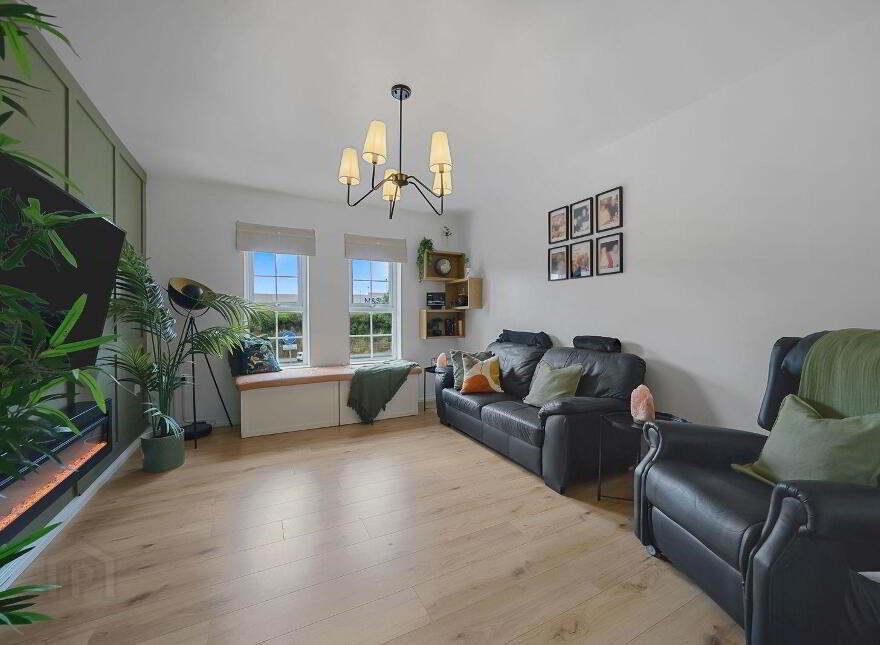7 Lineybrook Court, Bangor, BT19 7EB