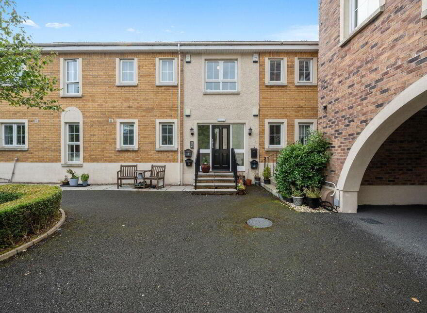 7 Lineybrook Court, Bangor, BT19 7EB