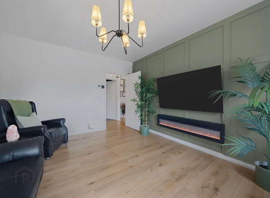 7 Lineybrook Court, Bangor, BT19 7EB