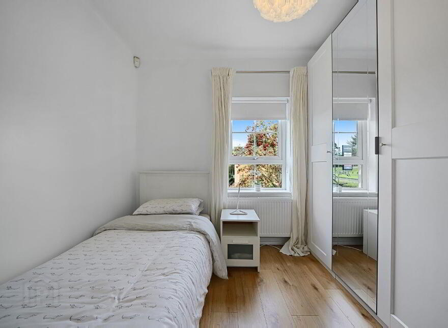 7 Lineybrook Court, Bangor, BT19 7EB