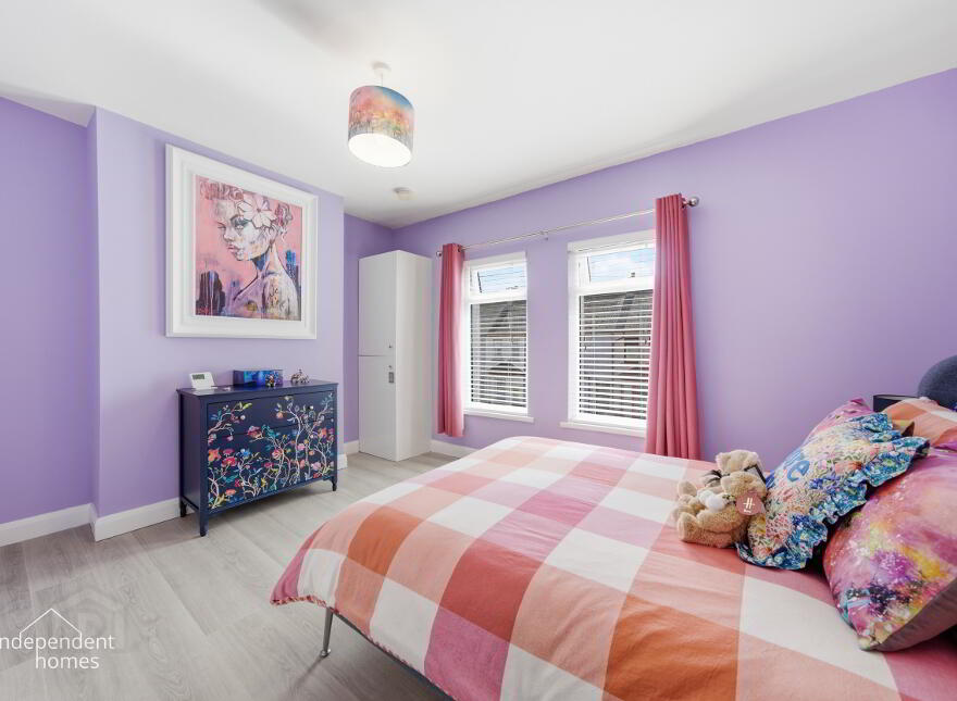 27 Newington Avenue, Larne, BT40 1NN