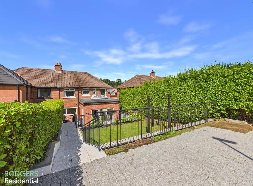 70 Woodlands, Croft Road, Holywood, BT18 0PE