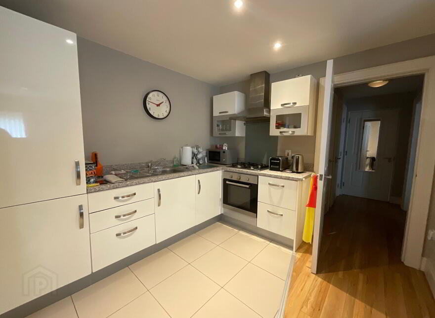 Apt 1, Lesley Central, Shankill Road, Belfast, BT13 1FD