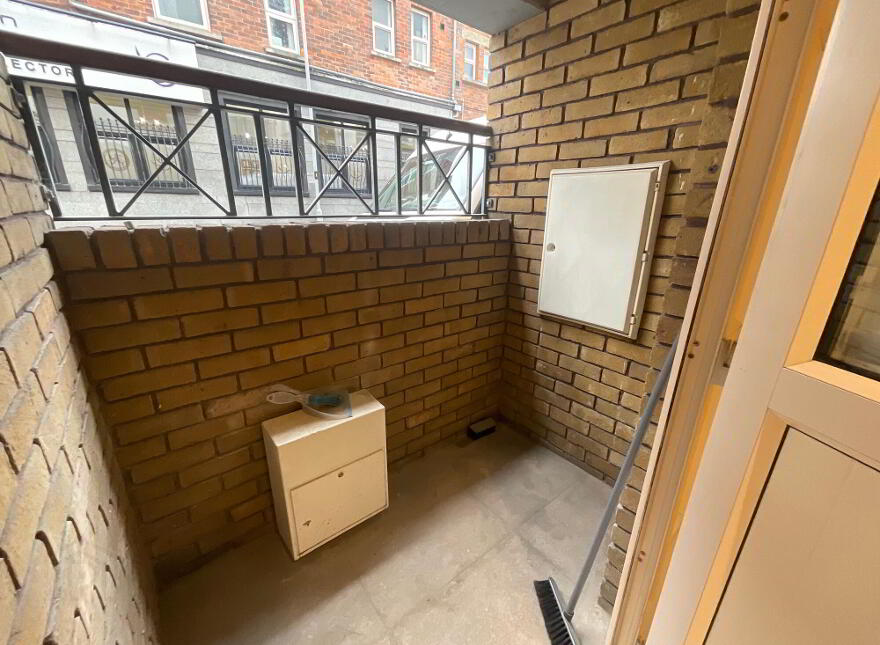 Apt 1, Lesley Central, Shankill Road, Belfast, BT13 1FD