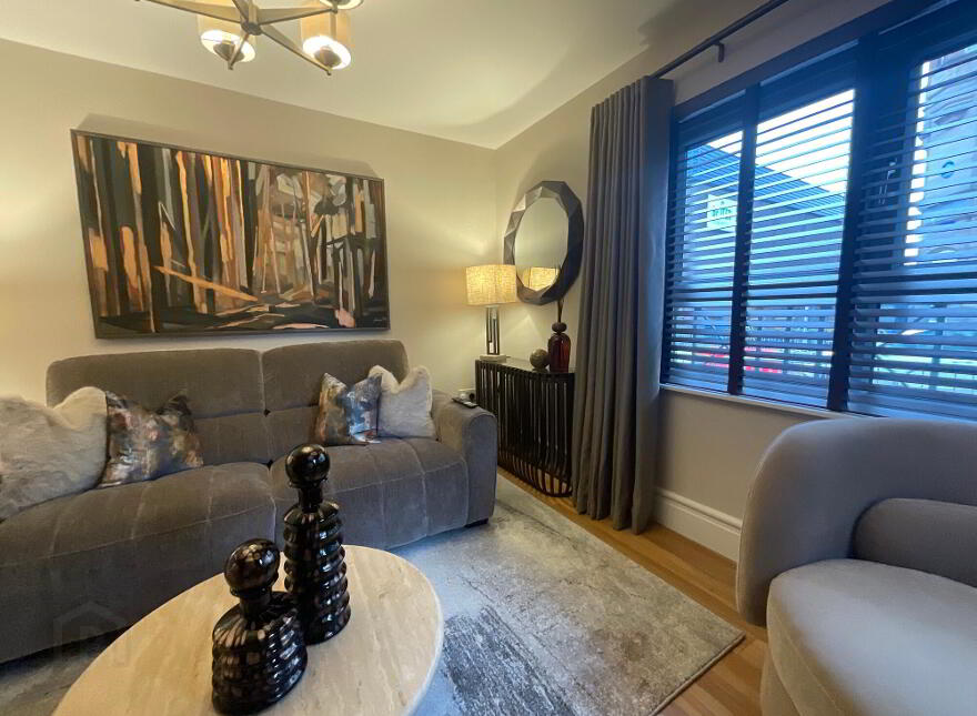 Apt 1, Lesley Central, Shankill Road, Belfast, BT13 1FD