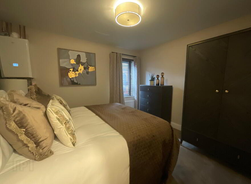 Apt 1, Lesley Central, Shankill Road, Belfast, BT13 1FD