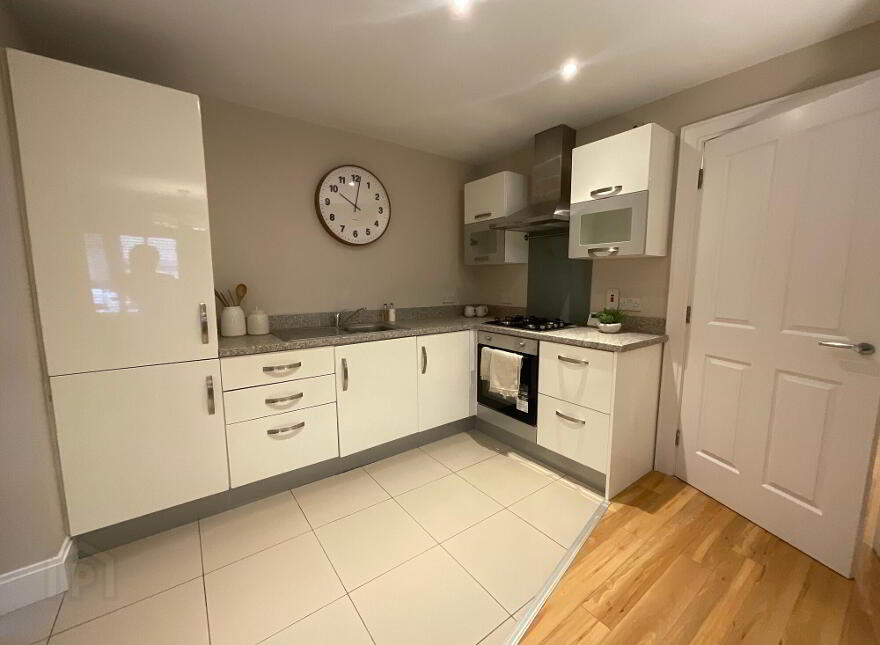 Apt 1, Lesley Central, Shankill Road, Belfast, BT13 1FD
