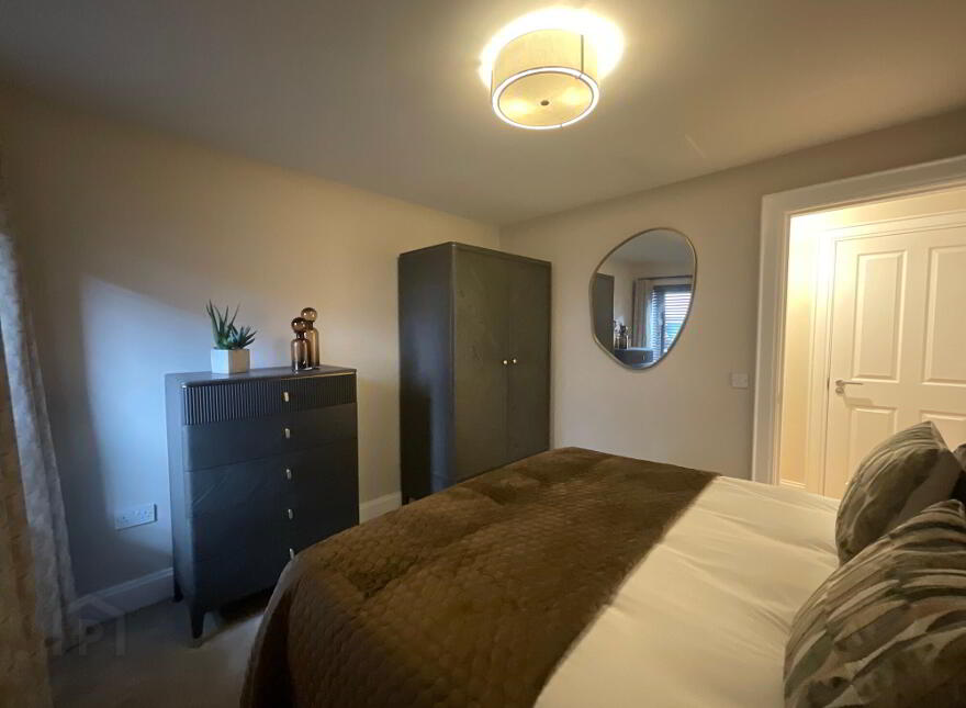 Apt 1, Lesley Central, Shankill Road, Belfast, BT13 1FD