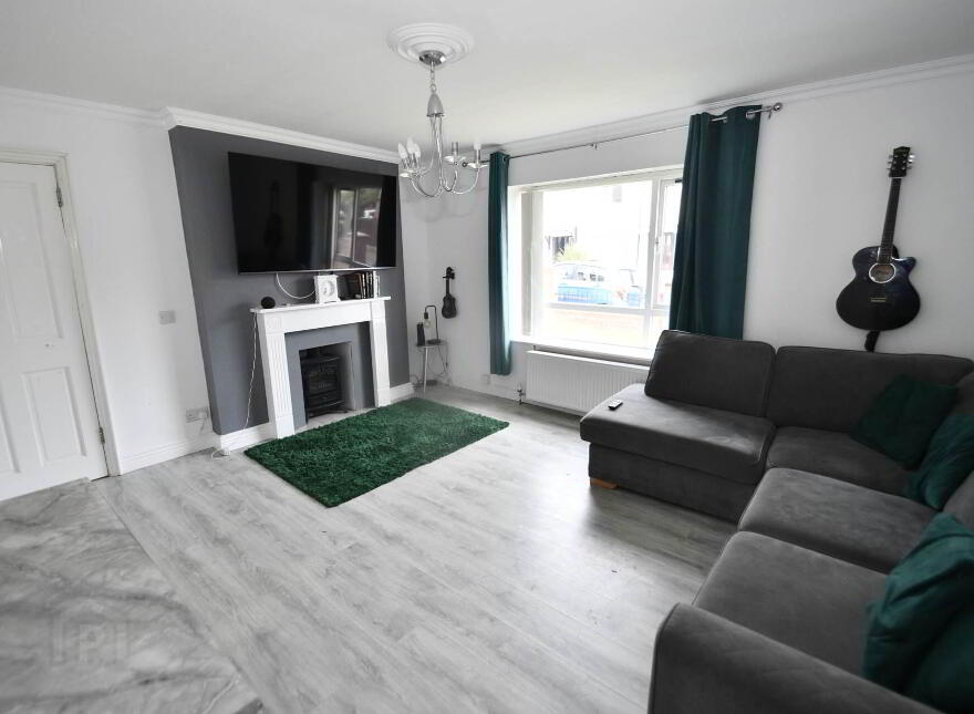 39a Falcarragh Drive, Lenadoon, Belfast, BT11 9HP