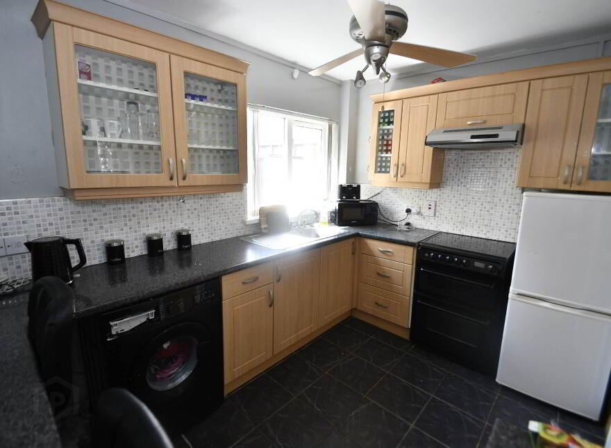 39a Falcarragh Drive, Lenadoon, Belfast, BT11 9HP