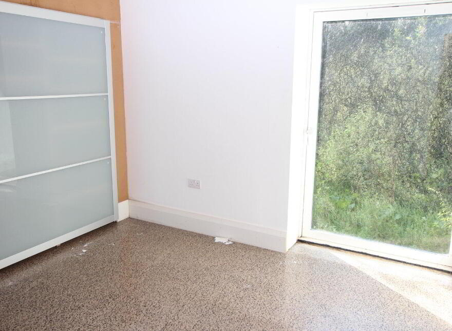 18a Eskylane Road, Antrim, BT41 2LL