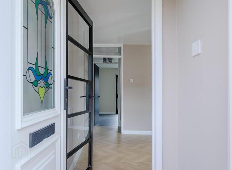 14 Invernook Drive, Belfast, BT4 1RW