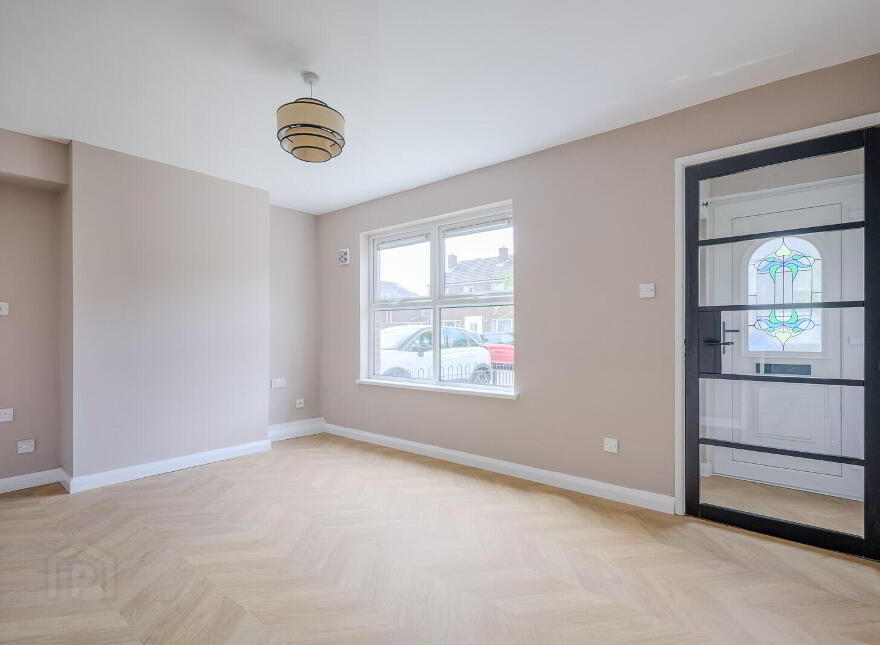 14 Invernook Drive, Belfast, BT4 1RW
