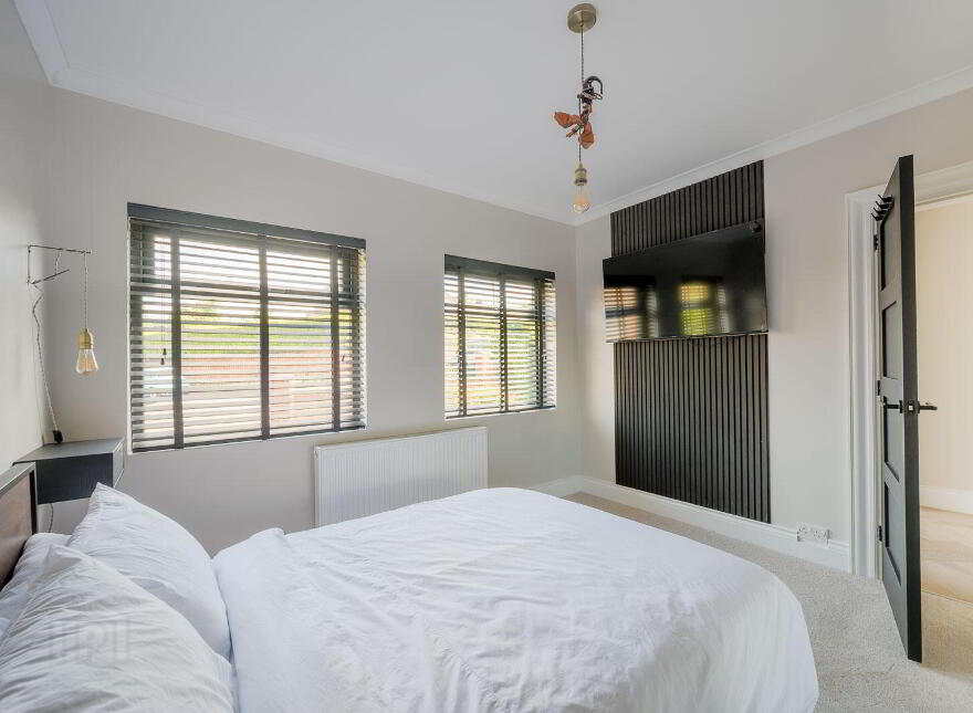 18 Beechill Park Avenue, Belfast, BT8 7PR
