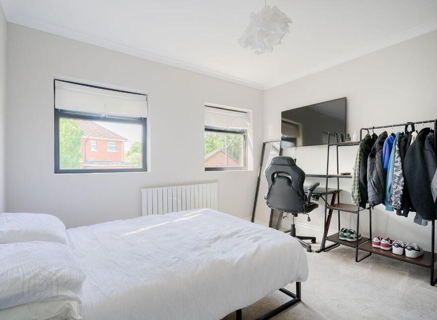 18 Beechill Park Avenue, Belfast, BT8 7PR