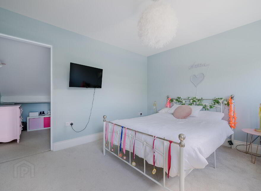 18 Beechill Park Avenue, Belfast, BT8 7PR