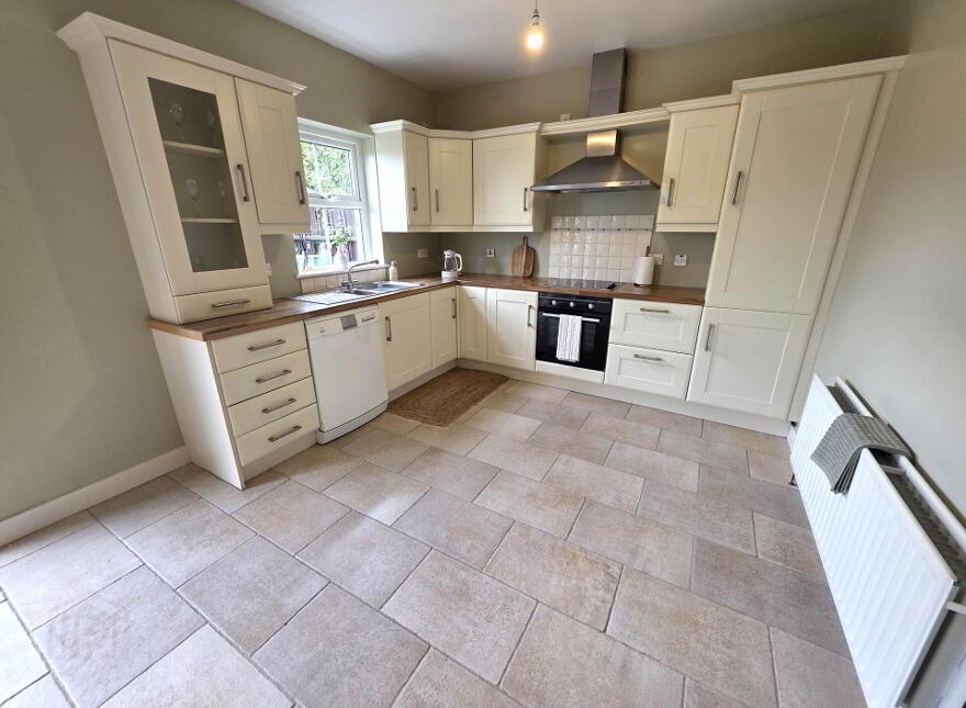 108 Silverhill Manor, Enniskillen, BT74 5JJ