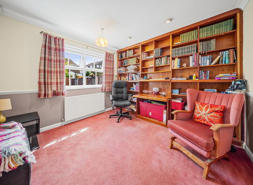 75 Bexhill Close, Pontefract, WF8 2LE
