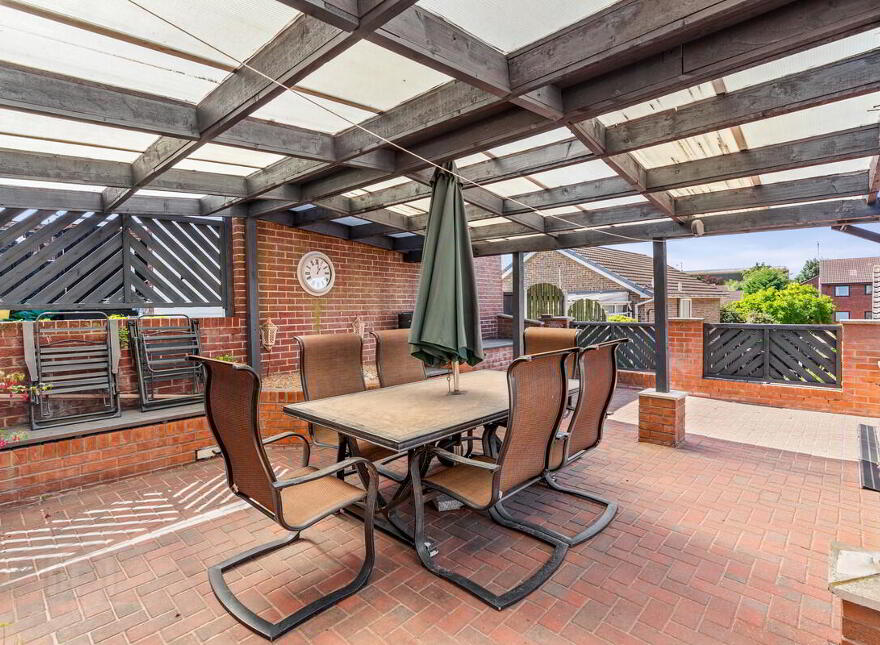 75 Bexhill Close, Pontefract, WF8 2LE