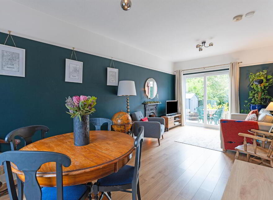 10 Onslow Parade, Cregagh/ Ravenhill, Belfast, BT6 0AR
