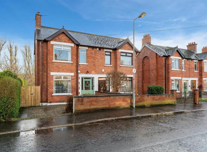 10 Onslow Parade, Cregagh/ Ravenhill, Belfast, BT6 0AR
