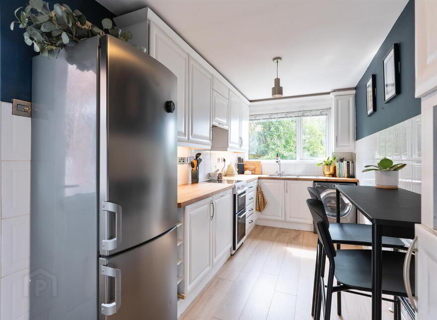 10 Onslow Parade, Cregagh/ Ravenhill, Belfast, BT6 0AR
