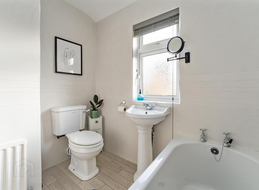 10 Onslow Parade, Cregagh/ Ravenhill, Belfast, BT6 0AR