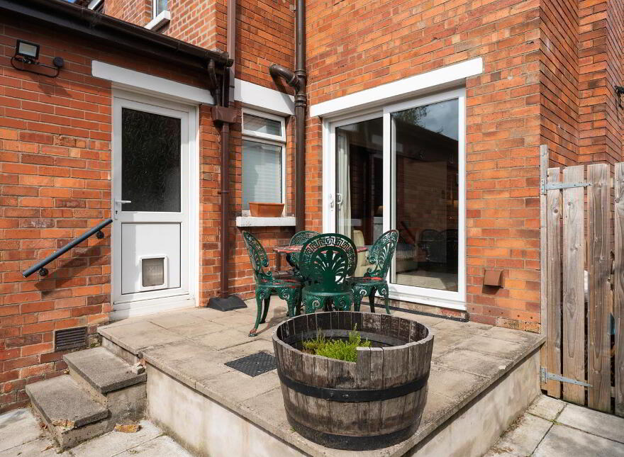 10 Onslow Parade, Cregagh/ Ravenhill, Belfast, BT6 0AR